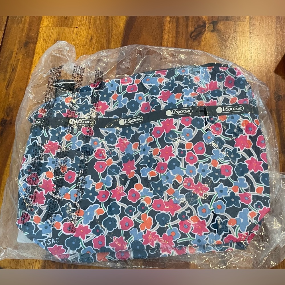 NWT Kipling Small Cleo Crossbody Purse
